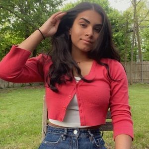 Meet your Posher, Hannah